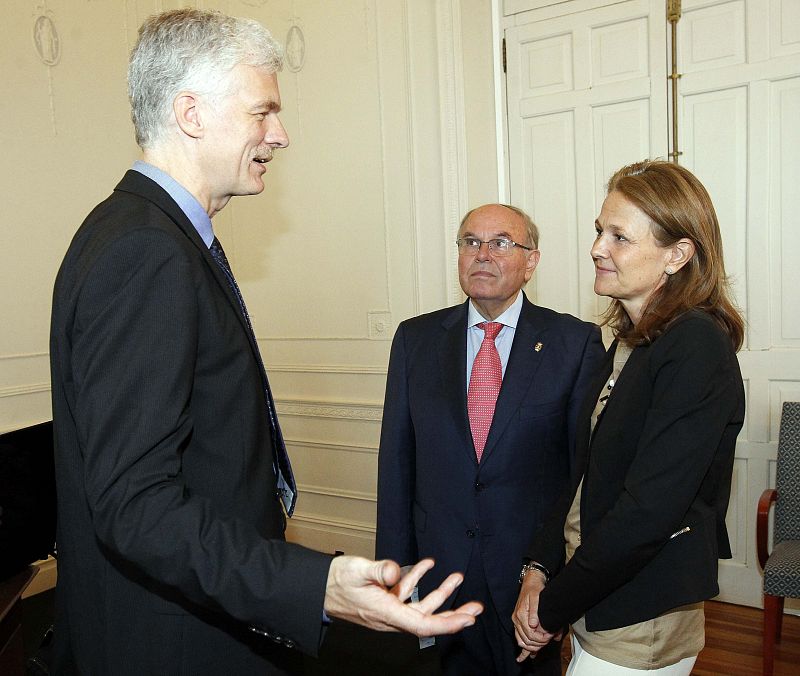 El director de PISA cree que en España hay "muchos" profesores y aboga por incentivos