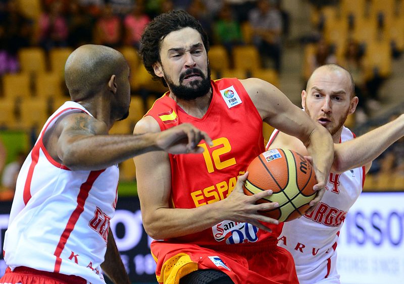 Llull: "Grecia se puede permitir pocos tropiezos y va a salir con el cuchillo entre los dientes"