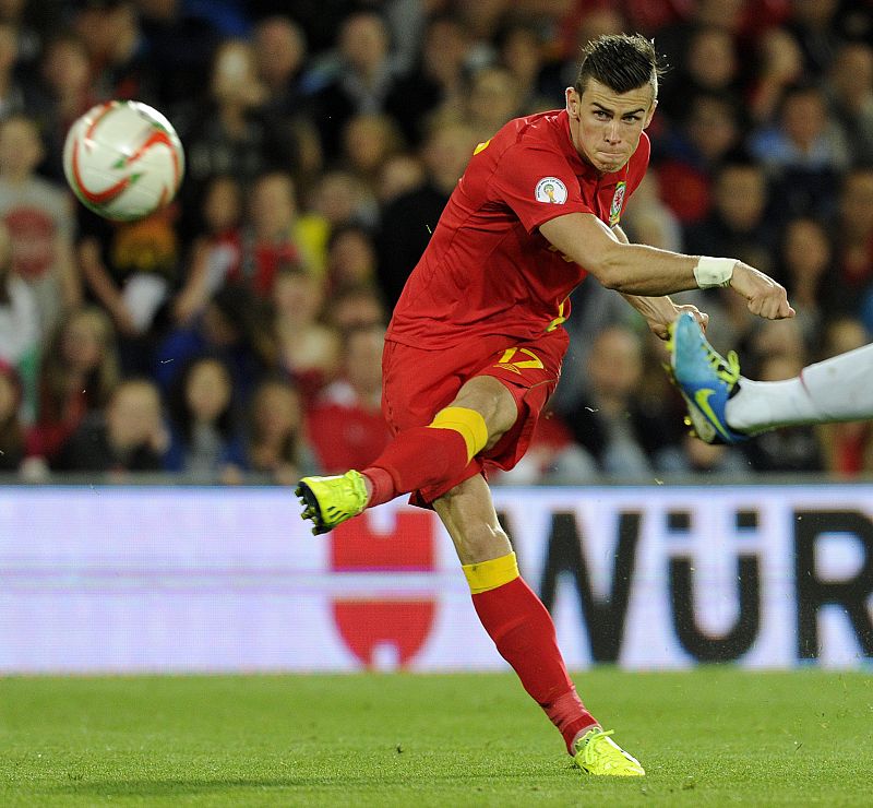 El seleccionador de Gales dice que Bale aún no está para jugar un partido entero
