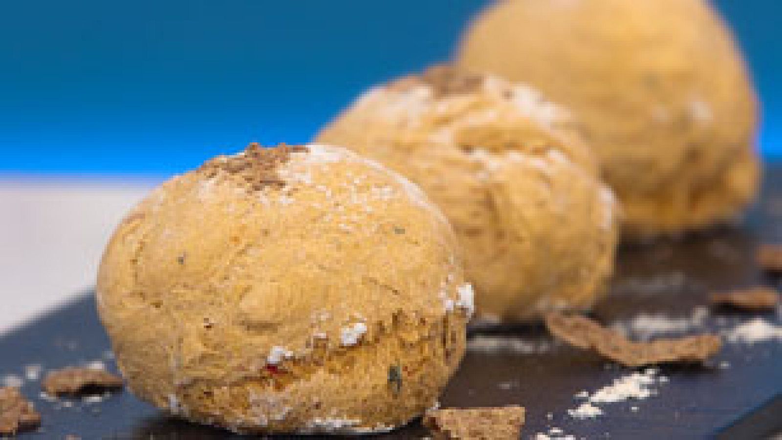 Pan de tomate a las finas hierbas