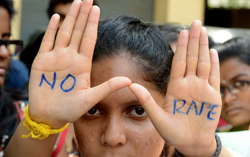Condenados a muerte los cuatro autores de la violación múltiple de una joven en India
