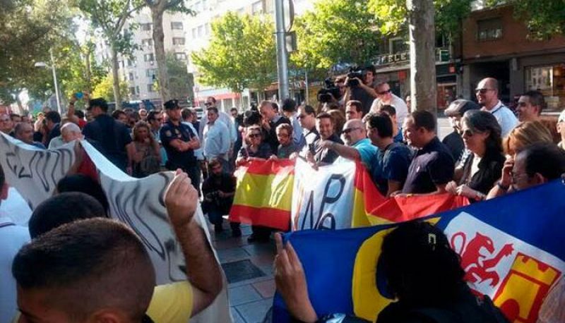 En libertad con cargos los detenidos por el ataque ultra a los actos de la Diada en Madrid