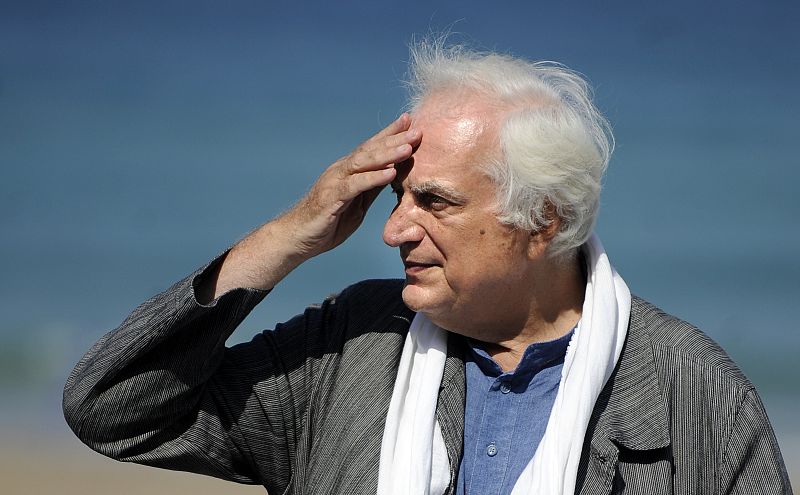 Bertrand Tavernier: "Las declaraciones del ministro de Cultura español suelen ser aberrantes"
