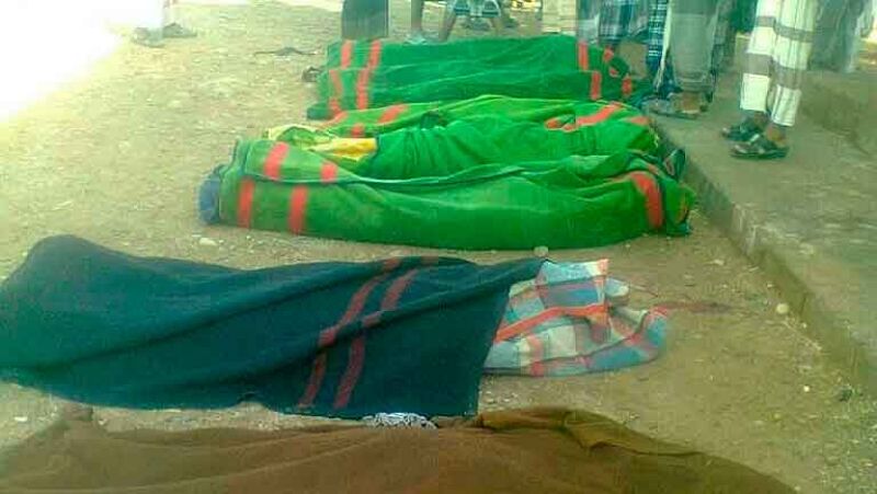 Al menos 40 soldados y policías mueren en una oleada de ataques en Yemen atribuidos a Al Qaeda