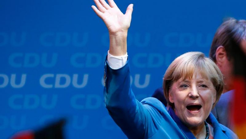 Merkel arrasa y se queda al borde de la mayoría absoluta en unas elecciones históricas