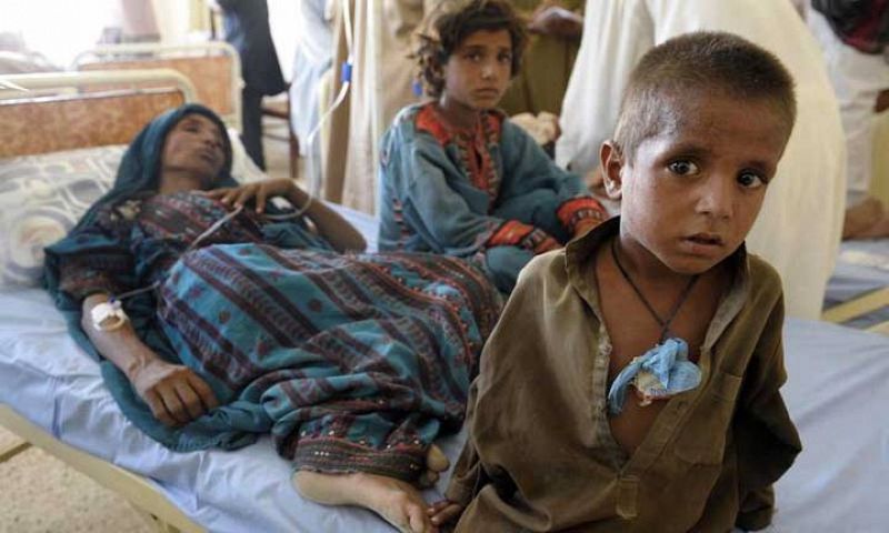Los supervivientes del terremoto de Pakistán claman ayuda ante la falta de asistencia