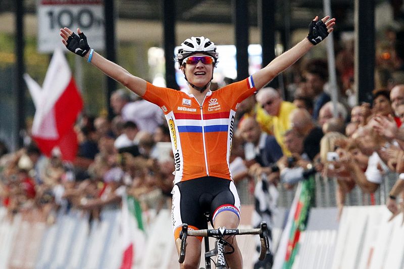 Marianne Vos suma segundo título mundial consecutivo de ciclismo