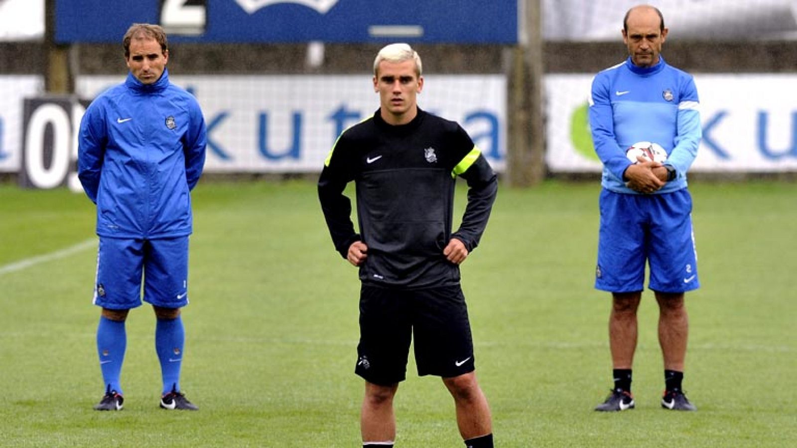 La Real Sociedad buscará en Leverkusen sus primeros puntos en la Liga de Campeones ante el Bayer, en un encuentro en el que no podrá contar con el concurso de su capitán, Xabi Prieto, que se recupera de una lesión. La baja de Prieto condiciona las po