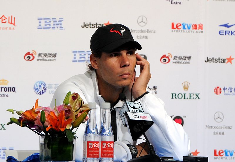 Nadal asegura que "no piensa" en Djokovic, sino en "el día a día"