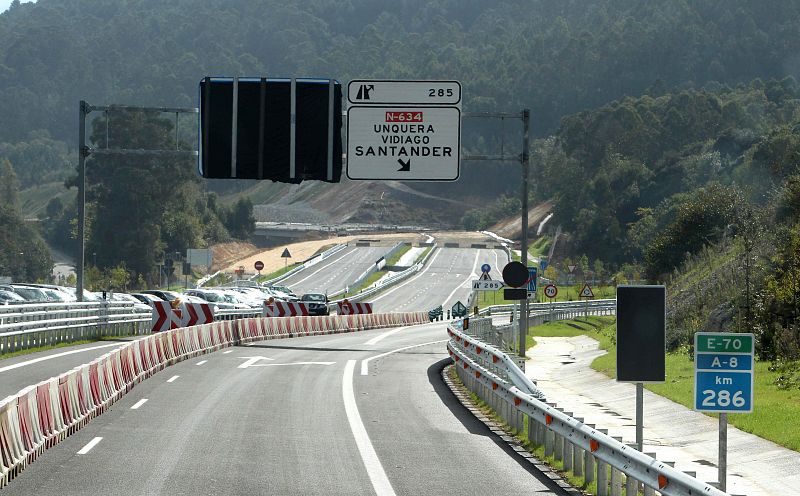 Fomento espera captar inversión privada por 1.350 millones y mejorar la seguridad ferroviaria en 2014