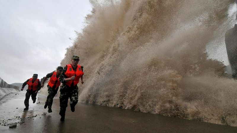 China despide al potente tifón Fitow y teme ahora la llegada de una tormenta tropical