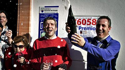 El 76.058 lleva el Gordo por primera vez en la historia a Huelva, Salamanca y Ceuta