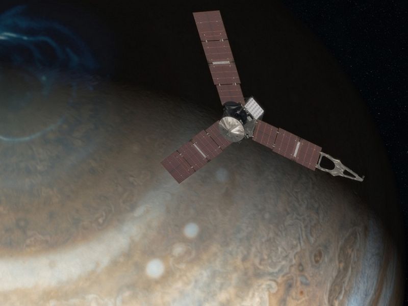La sonda Juno vista hoy por la Tierra por última vez de camino a Júpiter