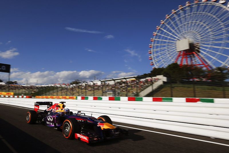 Vettel vuelve a dominar en Suzuka, en una jornada teñida de luto