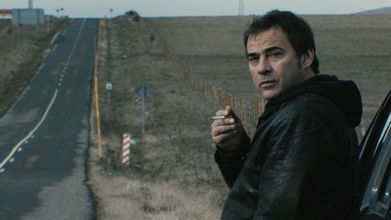 Eduard Fernández: "En 'Todas las mujeres' interpreto a un embaucador, un mentiroso"