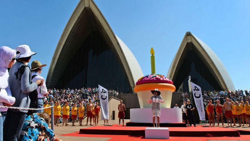 Miles de personas celebran el 40 aniversario de la Casa de la Ópera de Sidney