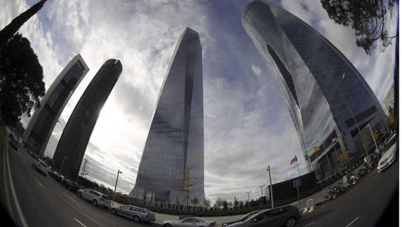 España salió de la recesión en el tercer trimestre al crecer un 0,1%, según el Banco de España