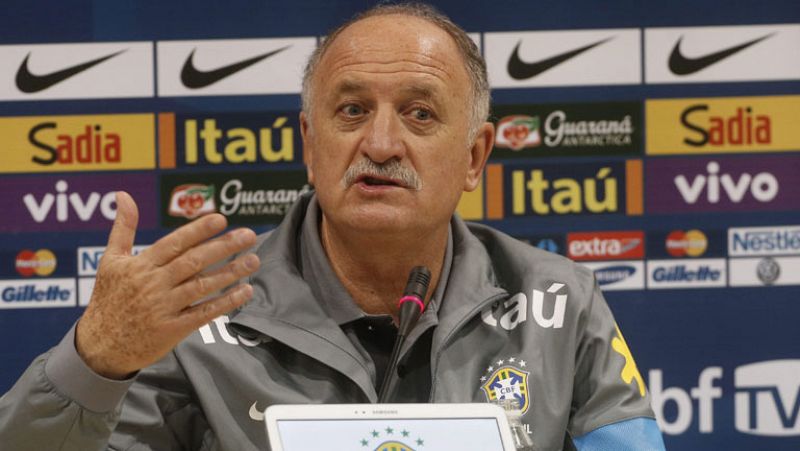 Scolari: "Llamaré a Diego Costa, le convocaría si hoy fuese el Mundial"