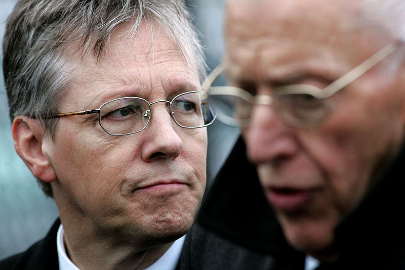 El unionista Peter Robinson, nuevo ministro principal de Irlanda del Norte