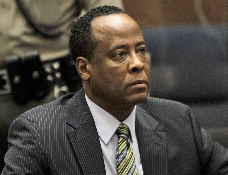 Conrad Murray, el homicida de Michael Jackson, queda en libertad