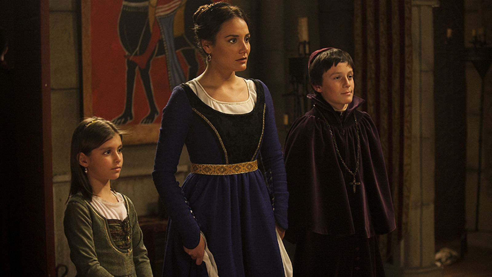 Isabel - ¿Tuvo que pasar Isabel el trago de conocer a los bastardos de Fernando? - Isabel | Ver