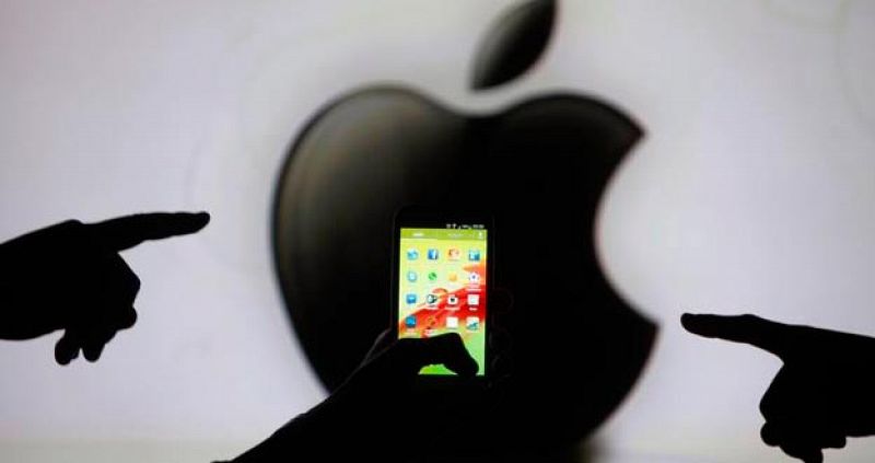 Los beneficios anuales de Apple caen por primera vez en 11 años