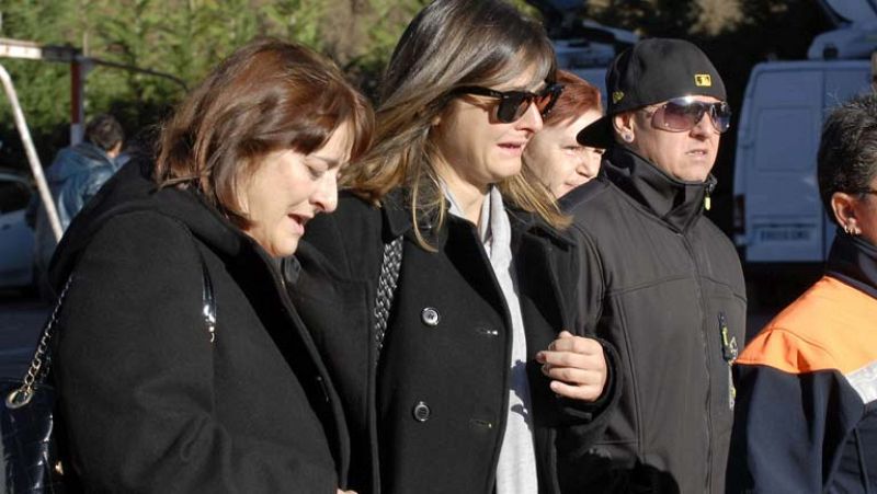 Dolor, lágrimas y respeto durante el funeral por los seis mineros fallecidos en León