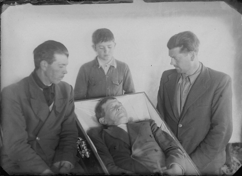 Esa extraña costumbre de fotografiar a los muertos