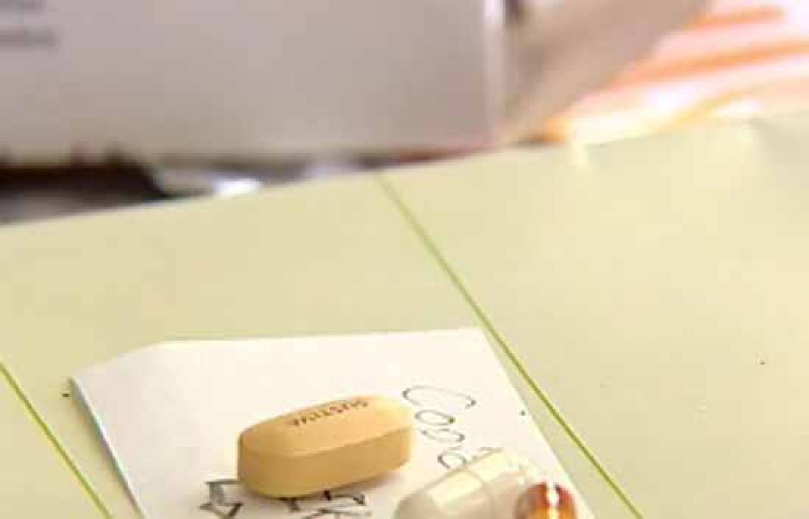 Sanidad autoriza una pastilla con tres antirretrovirales contra el sida - Ciencia y tecnología en Rtve.es | Ver