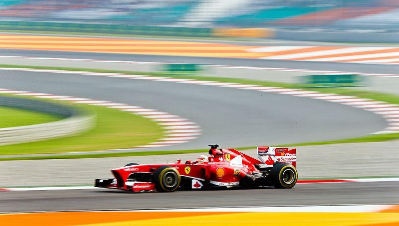 Vettel es el más rápido de los segundos entrenamientos libres en Abu Dabi
