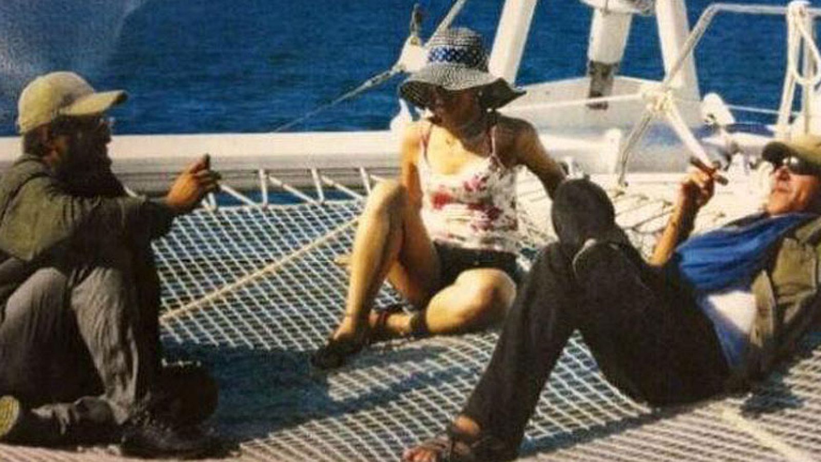 Las FARC restan importancia la foto de sus guerrilleros en un yate en La Habana | Ver