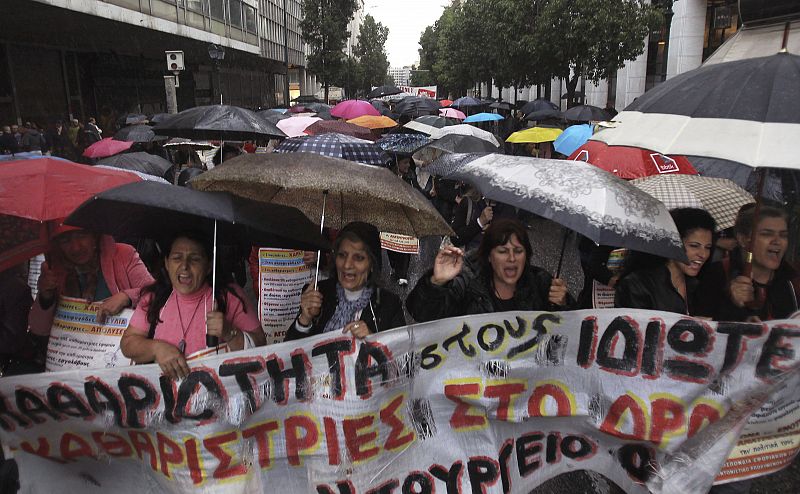 Grecia vive su quinta huelga general contra los recortes con más seguimiento en el sector público