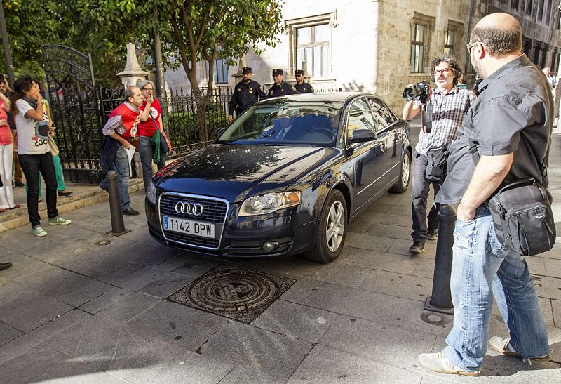 El comité de empresa de RTVV pide "negociación" y convoca manifestaciones para evitar el cierre