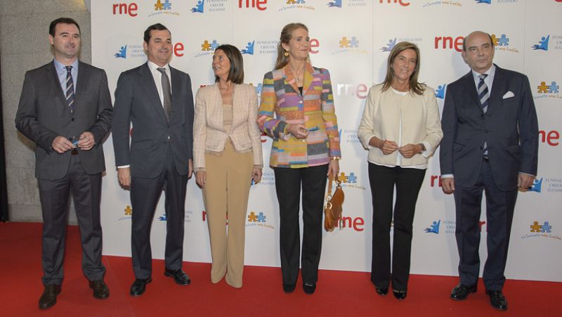 'Un juguete, una ilusión': RNE vuelve a distribuir juguetes gracias al bolígrafo solidario