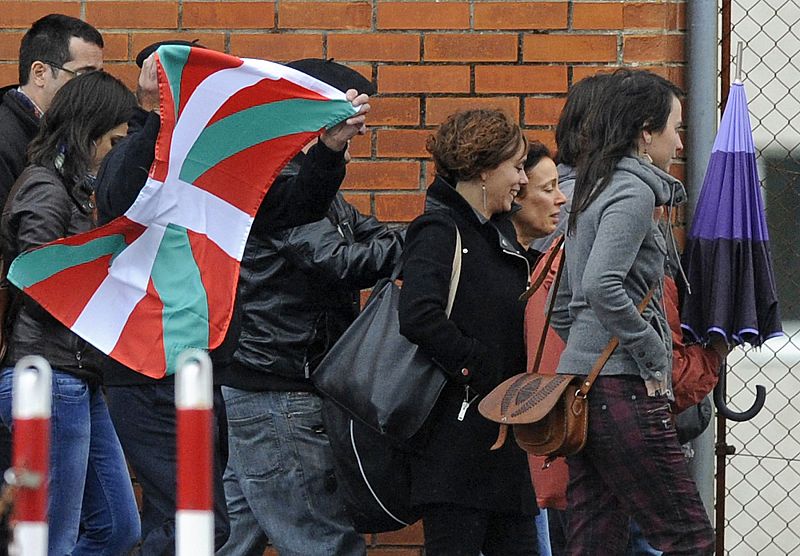 Las víctimas del terrorismo denuncian la "dejadez" del Gobierno ante el fallo de Estrasburgo
