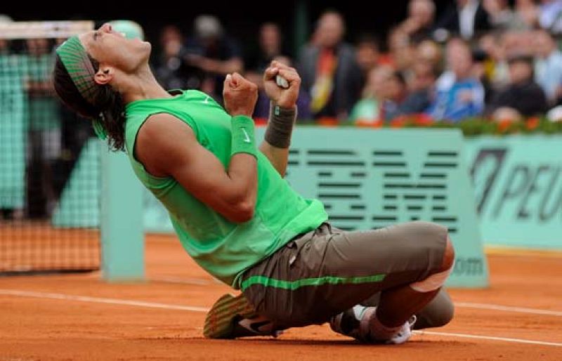 Nadal tendrá que superar a Federer para lograr su cuarto Roland Garros