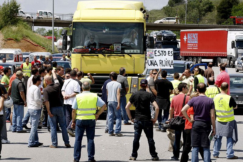 Los transportistas mantienen el paro anunciado ante la falta de acuerdo con el Gobierno