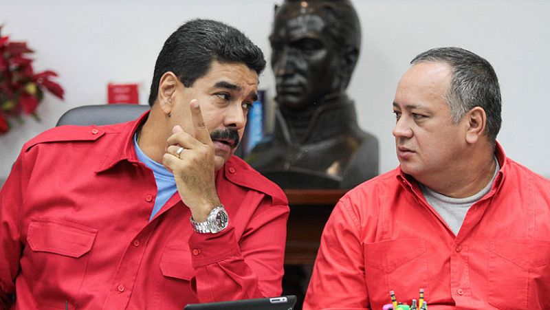 Maduro saca a la Milicia a la calle y crea una fiscalía especial para luchar contra la "usura"