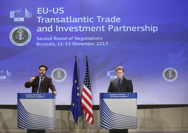 La UE y EE.UU. centran la negociación del tratado comercial en servicios, energía y regulación