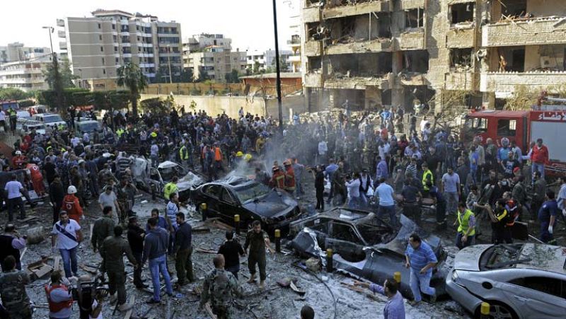 Al menos 22 muertos en un atentado suicida contra la embajada de Irán en Beirut