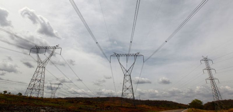 El PP aprueba en el Congreso la reforma eléctrica con toda la oposición en contra