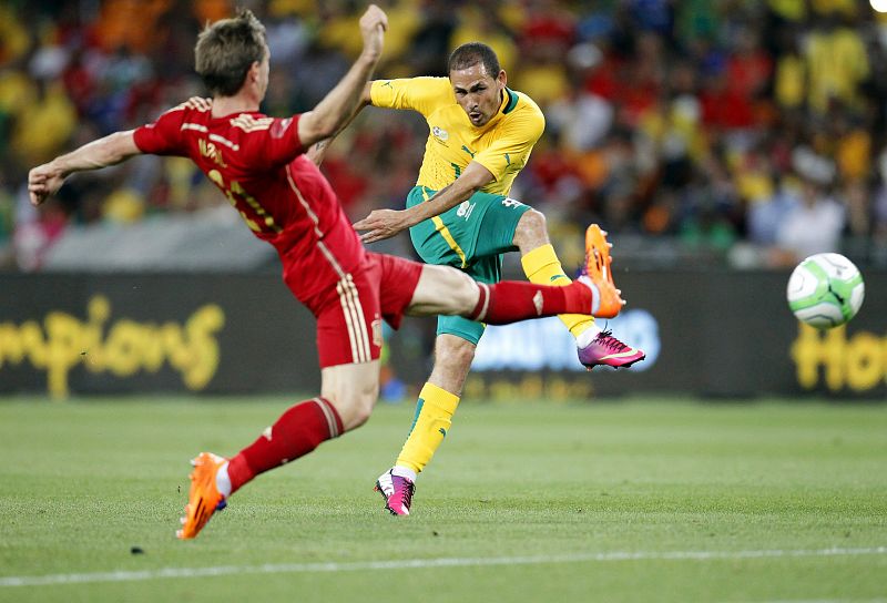 España hace todavía más feliz a Sudáfrica con su derrota ante los Bafana Bafana