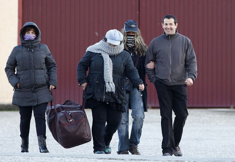 La Audiencia excarcela a otros nueve etarras y tres grapos por el fin de la doctrina Parot