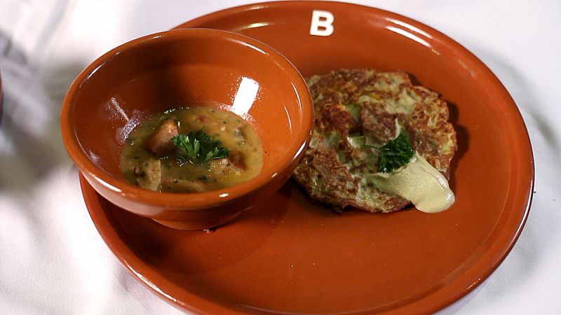 Tortilla de chorizo con guiso de pavo