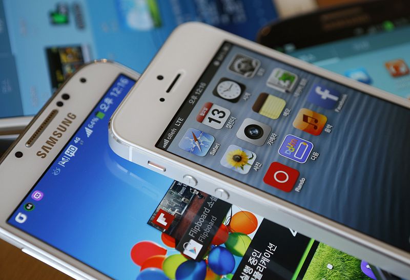 Samsung tendrá que pagar 215 millones de euros a Apple por copiar las características del iPhone