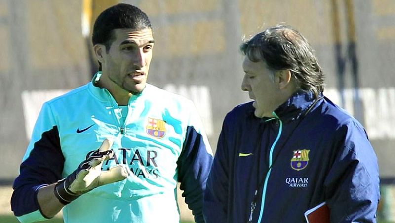 Un Barcelona plagado de bajas defiende liderato ante un Granada respondón