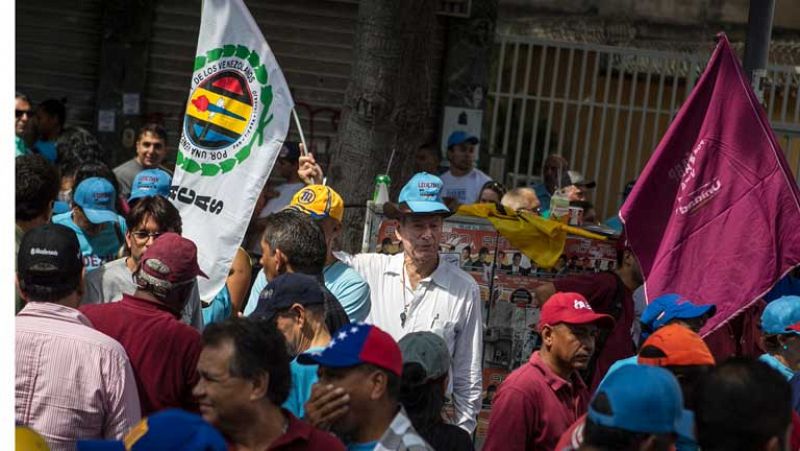 Capriles convoca manifestaciones contra Maduro y le desafía a encarcelarlo