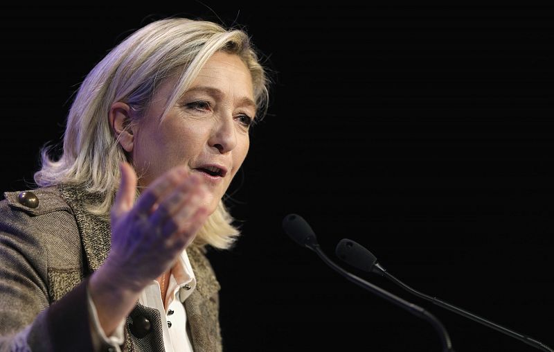 Marine Le Pen rechaza definirse de ultraderecha y tener un programa "fascista"