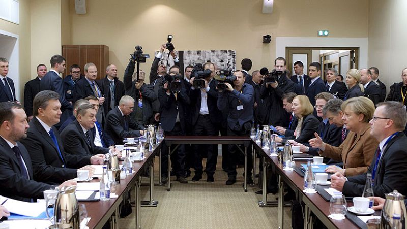 Ucrania dice 'no' al acuerdo de asociación con la UE y pide más dinero