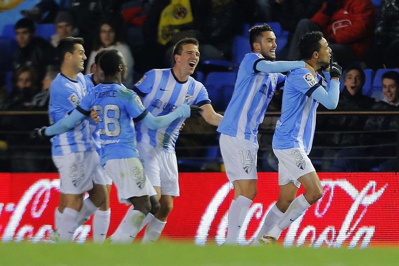 El Málaga saca un punto en el descuento ante un Villarreal que merece más